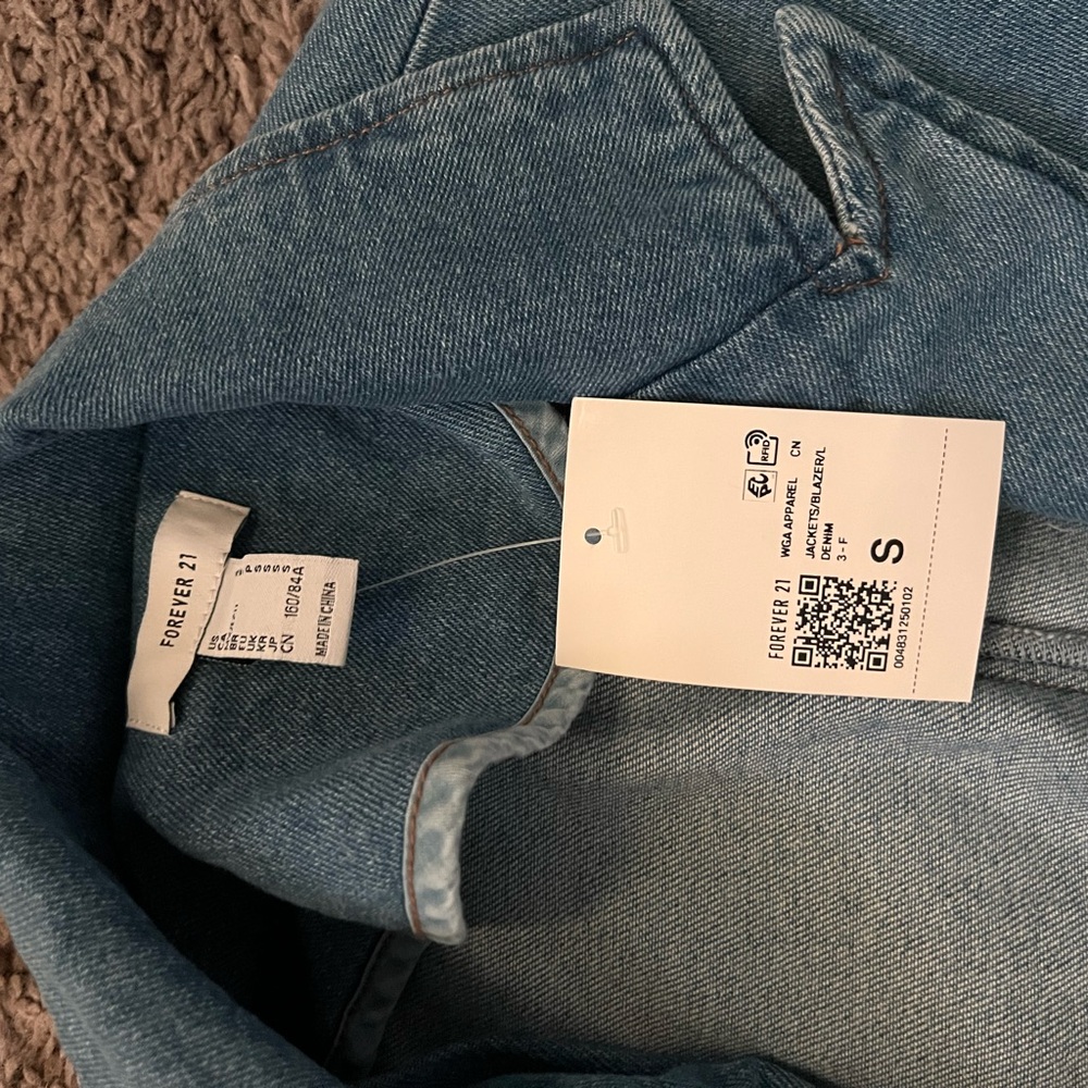 Forever 21 Denim Blazer - Picture 6 of 10